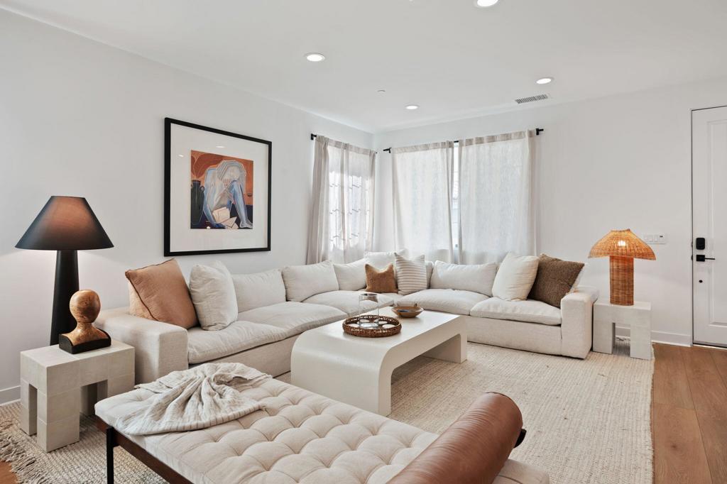 80378 Whisper Rock Way — photo