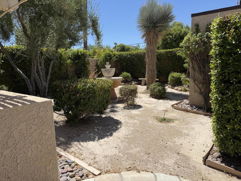 74229 Catalina Way — photo