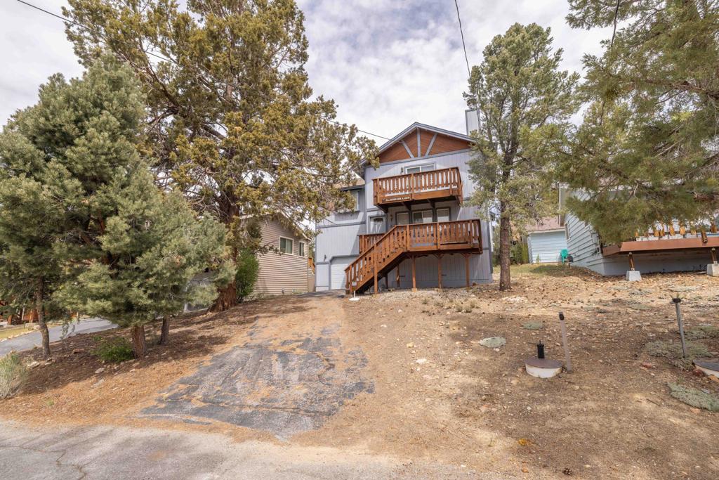 391 Mullins Drive — photo