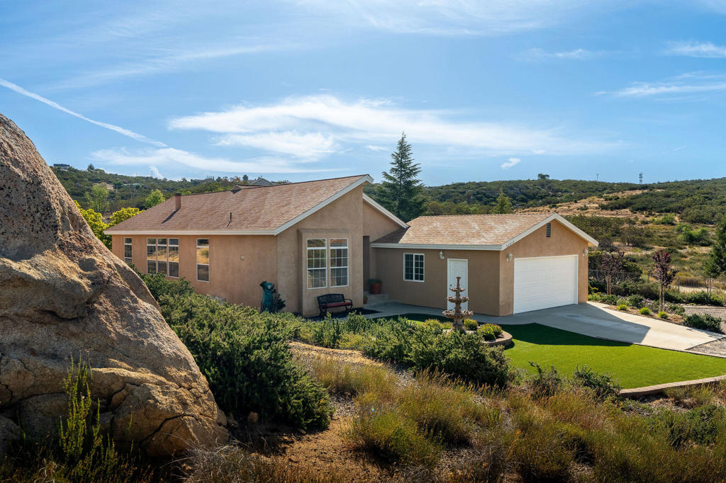42974 Rolling Hills Drive — photo