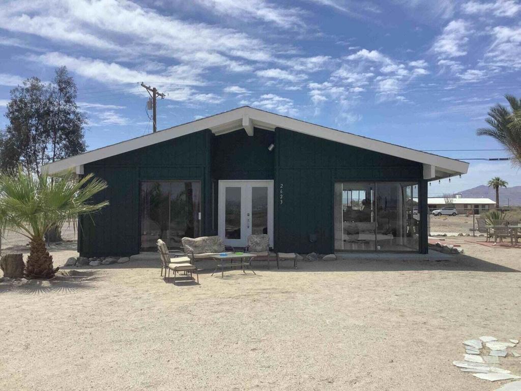 2623 Treasure Drive — photo