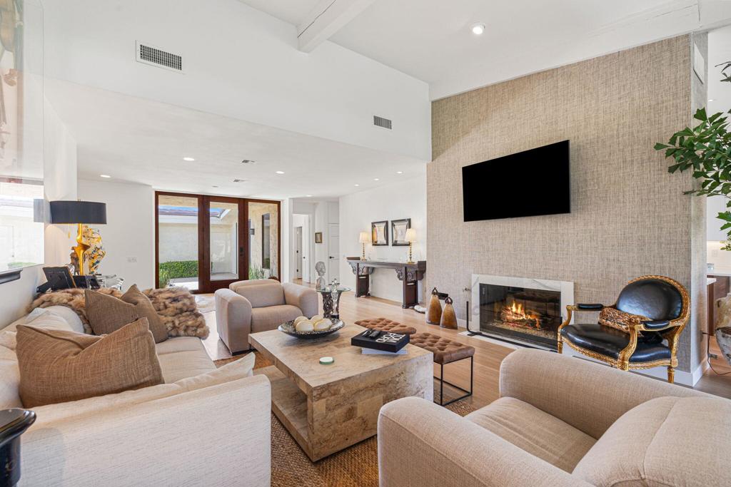 44848 Oro Grande Circle — photo