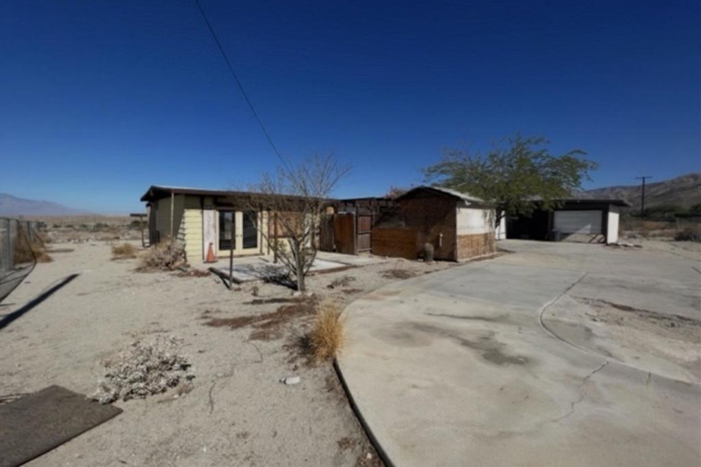 28981 Desert Charm Road — photo