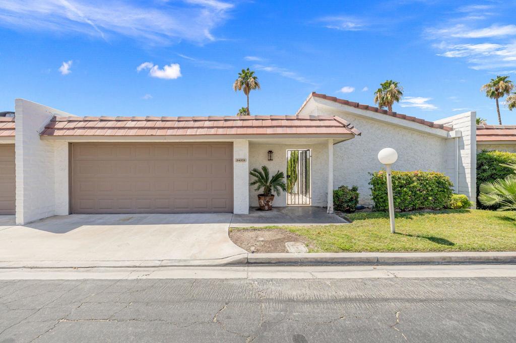 34351 Calle Las Palmas — photo