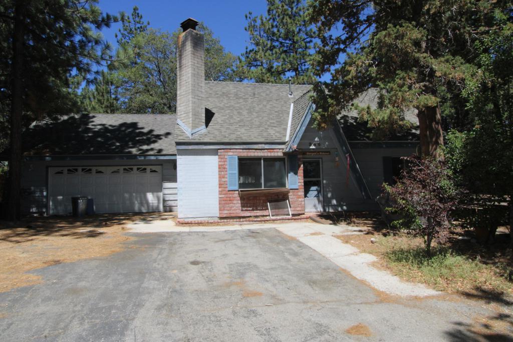 346 Victoria Lane — photo