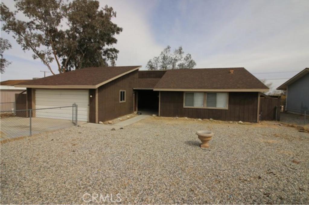 5469 Chia Avenue — photo