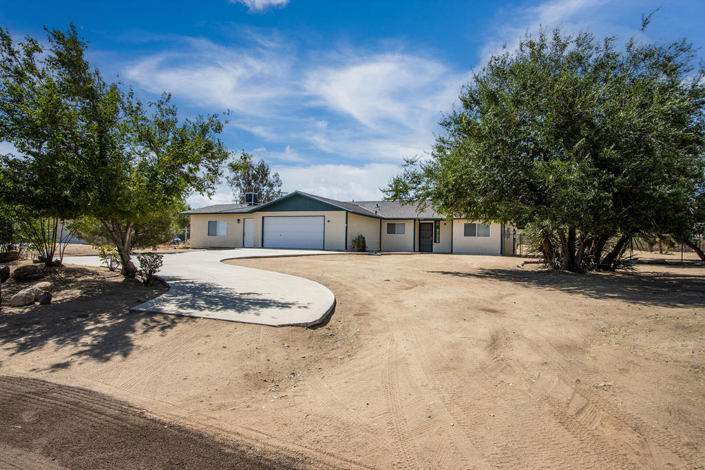 58391 Carlyle Drive — photo
