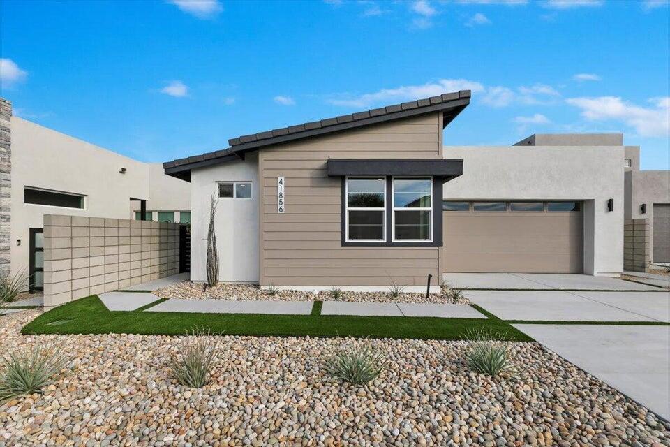 41856 Volare Court — photo