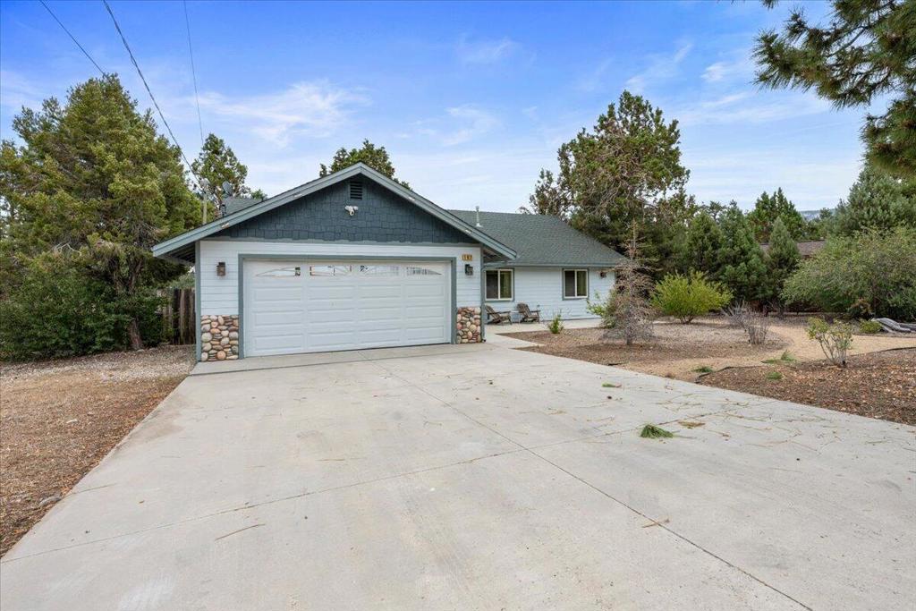 187 Dixie Lee Lane — photo