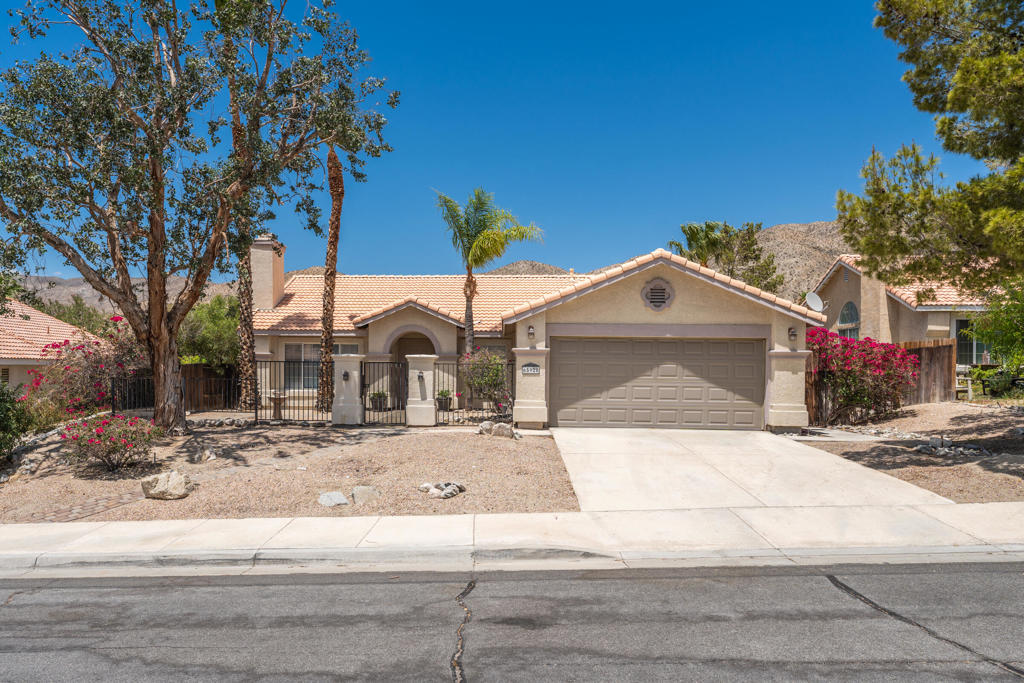 65920 Avenida Cadena — photo