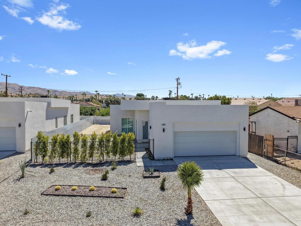15480 Avenida Rambla — photo