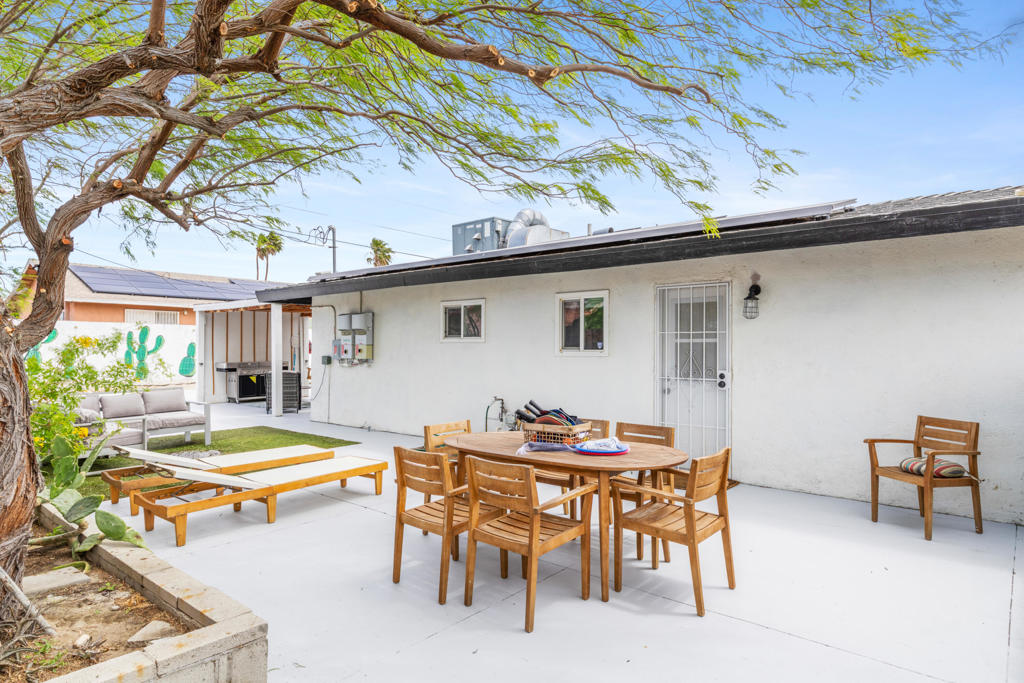 394 W Bon Air Drive — photo