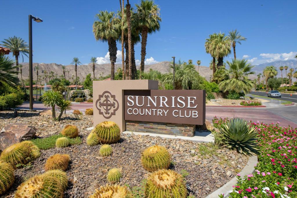 86 Sunrise Drive — photo