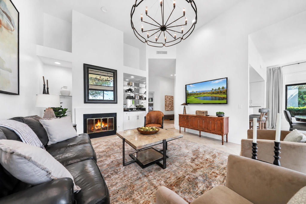 54914 Oaktree — photo