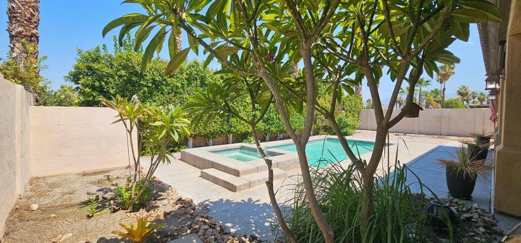 40560 Palm Court — photo