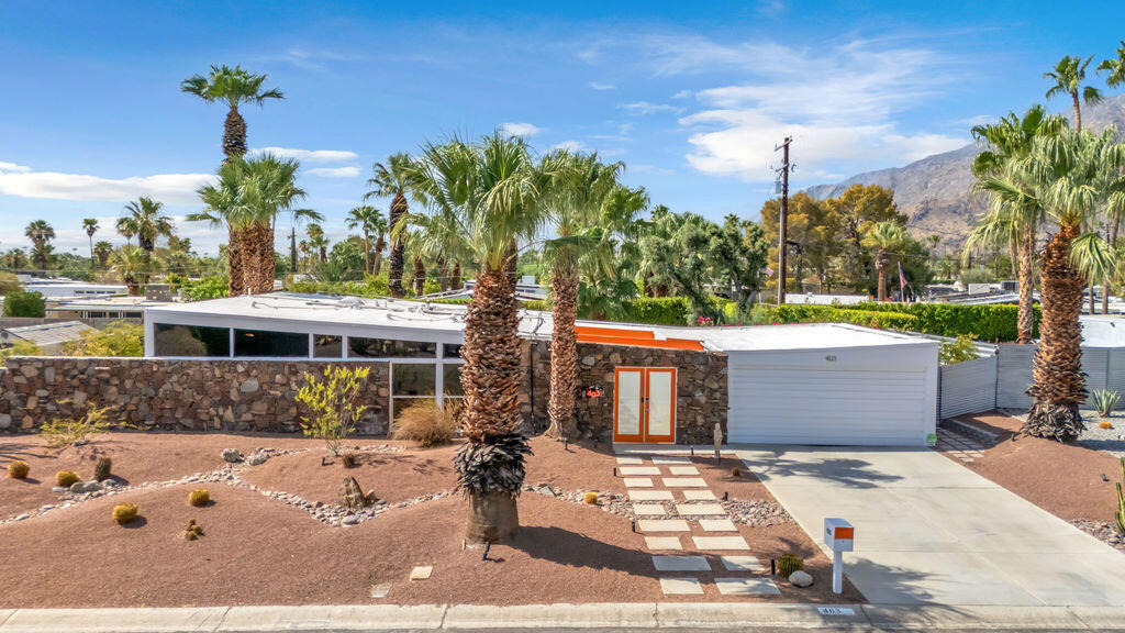 403 E Desert Willow Circle — photo