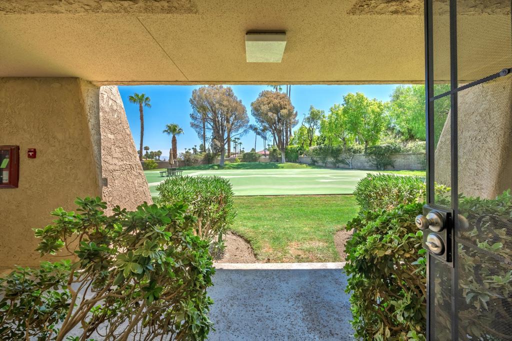 2810 N Arcadia Court a-115 — photo