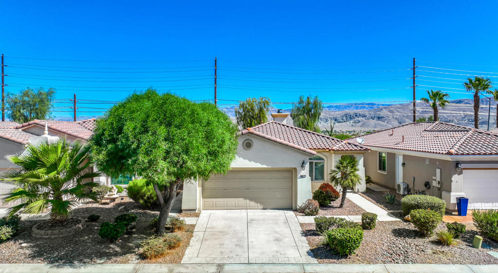 80276 Avenida Linda Vista — photo