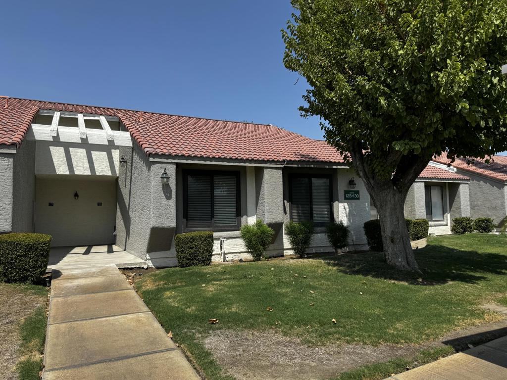 43376 Cook Street 126 — photo