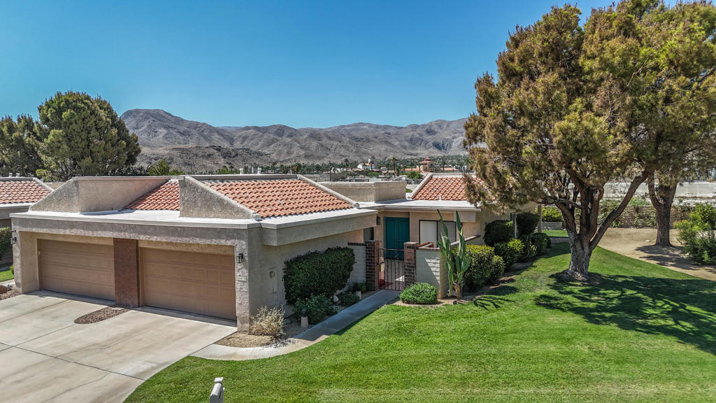 36075 Paseo Circulo W — photo