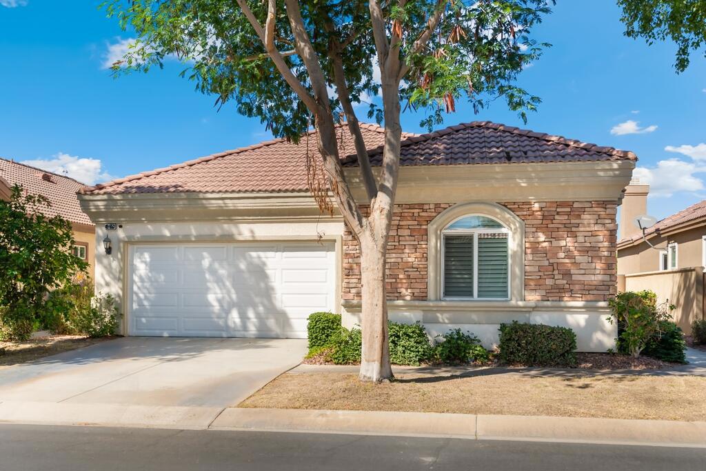 49653 Wayne Street — photo