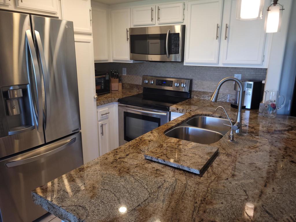 78303 Scarlet Court — photo
