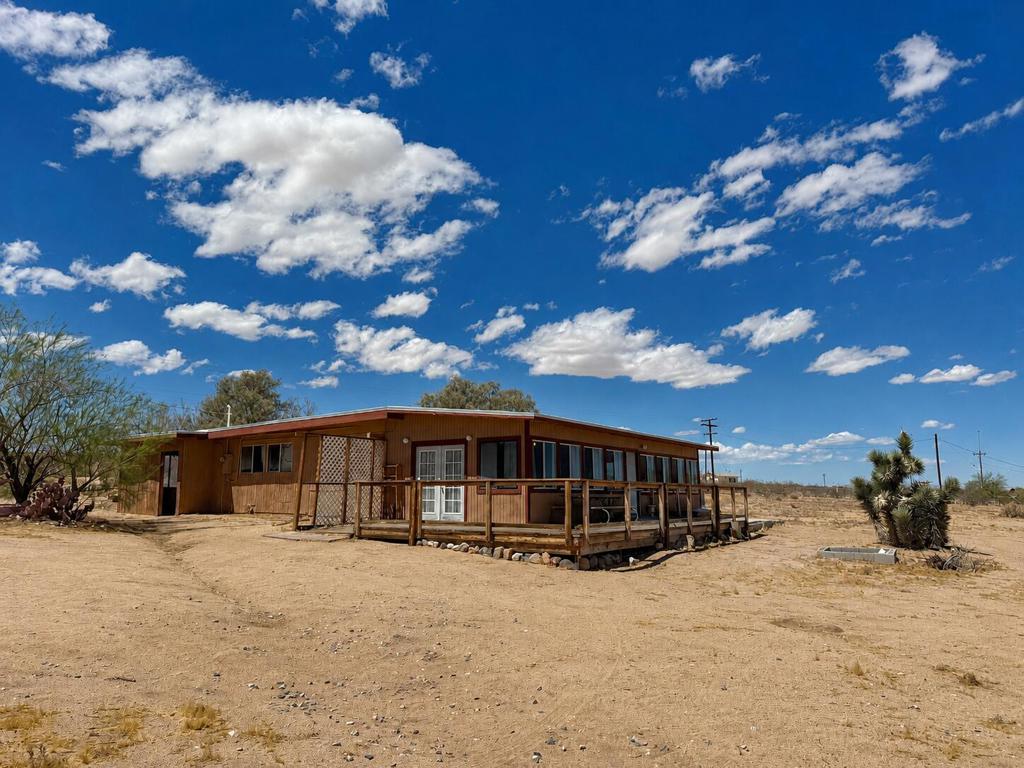 4525 Kickapoo, Landers, CA 92285 — photo 2
