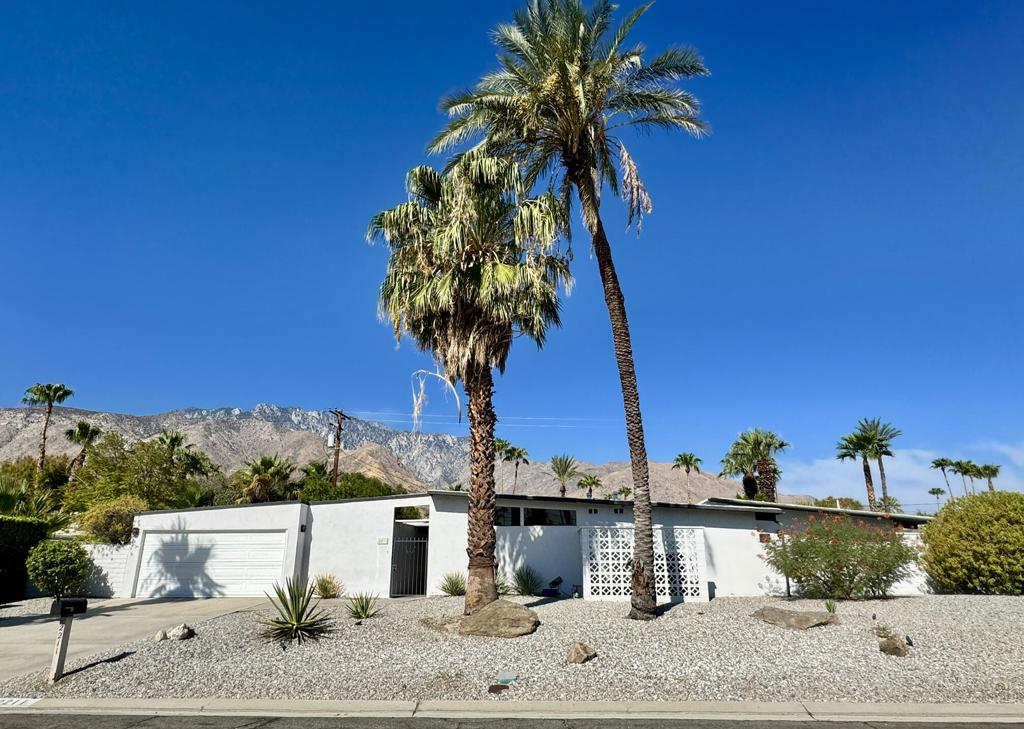 2211 N Starr Road — photo