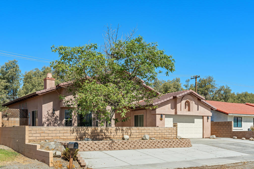 27325 Ventura Drive — photo