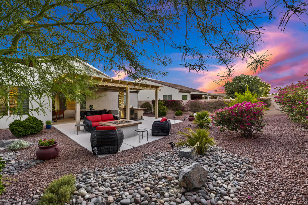 81760 Avenida Estuco — photo