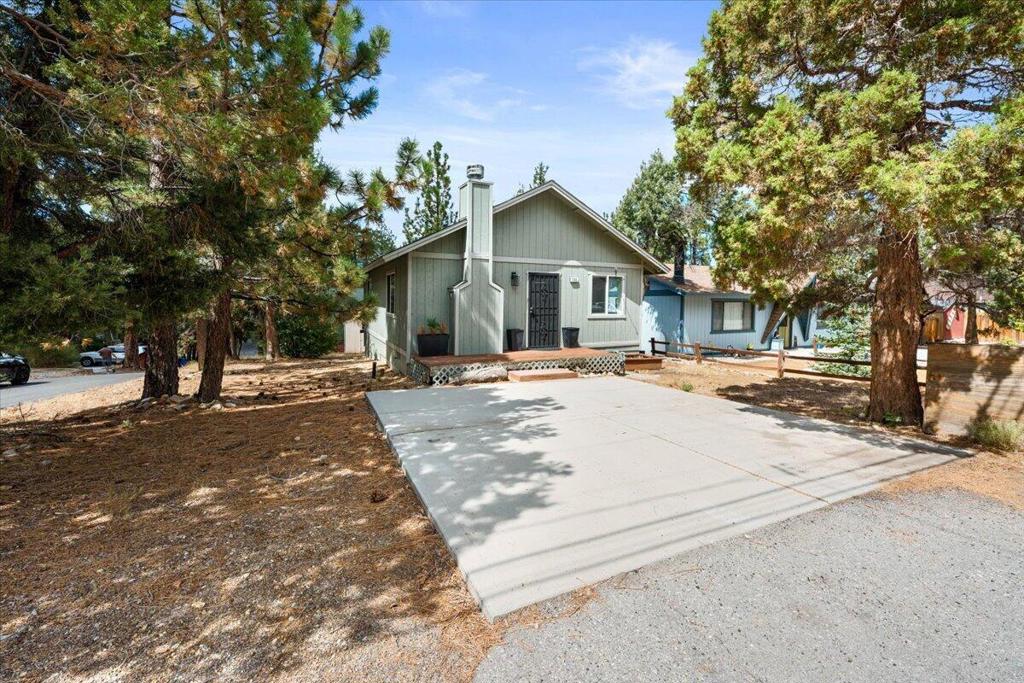 196 Sunset Lane — photo