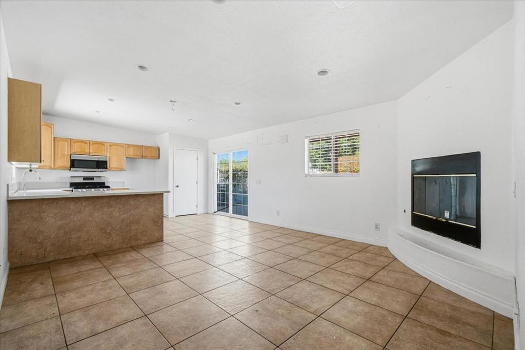 74146 De Anza Way — photo