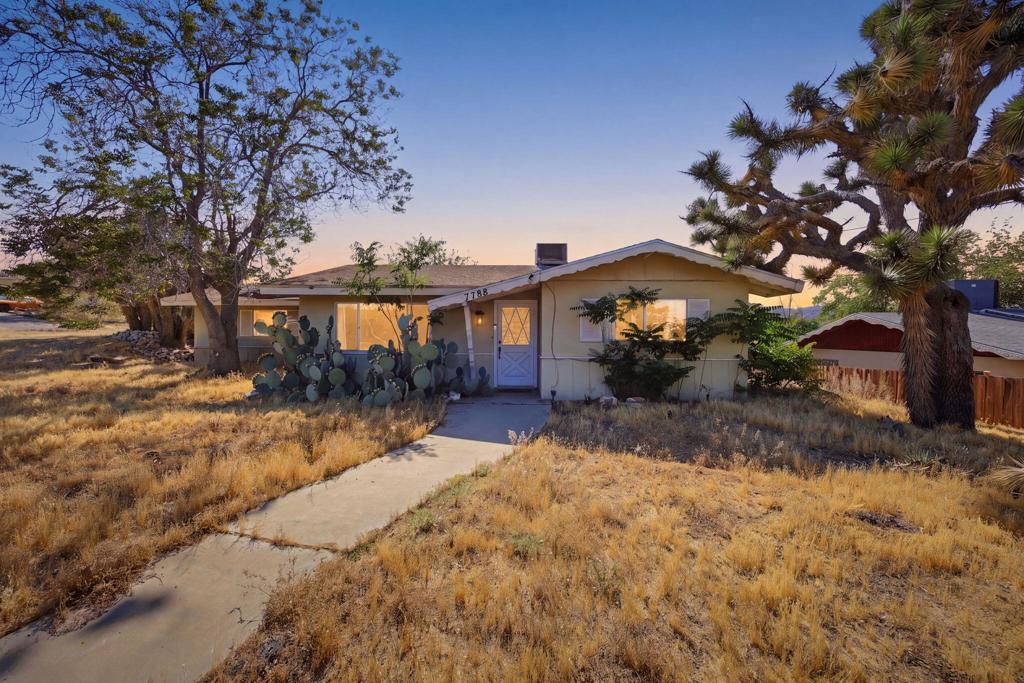 7798 Acoma Trail — photo