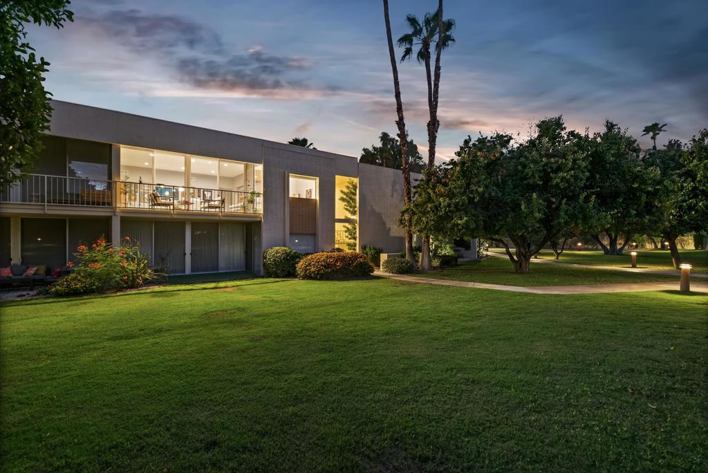439 Desert Lakes Drive — photo