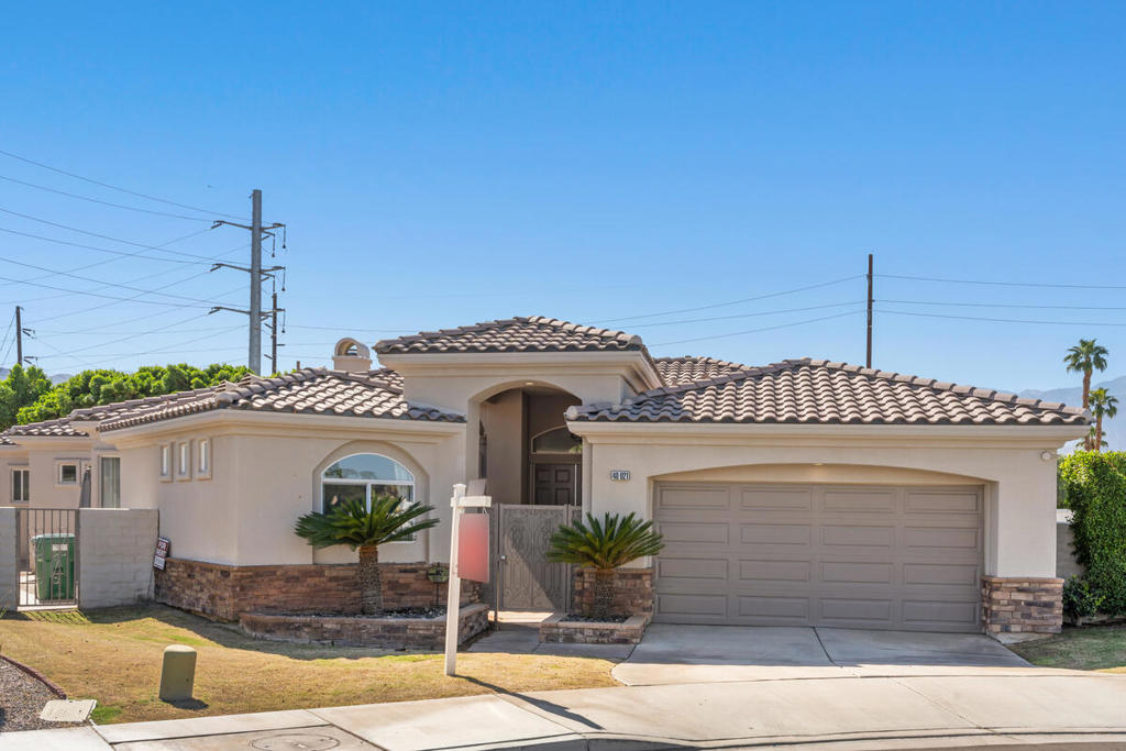 40921 Hovley Court — photo
