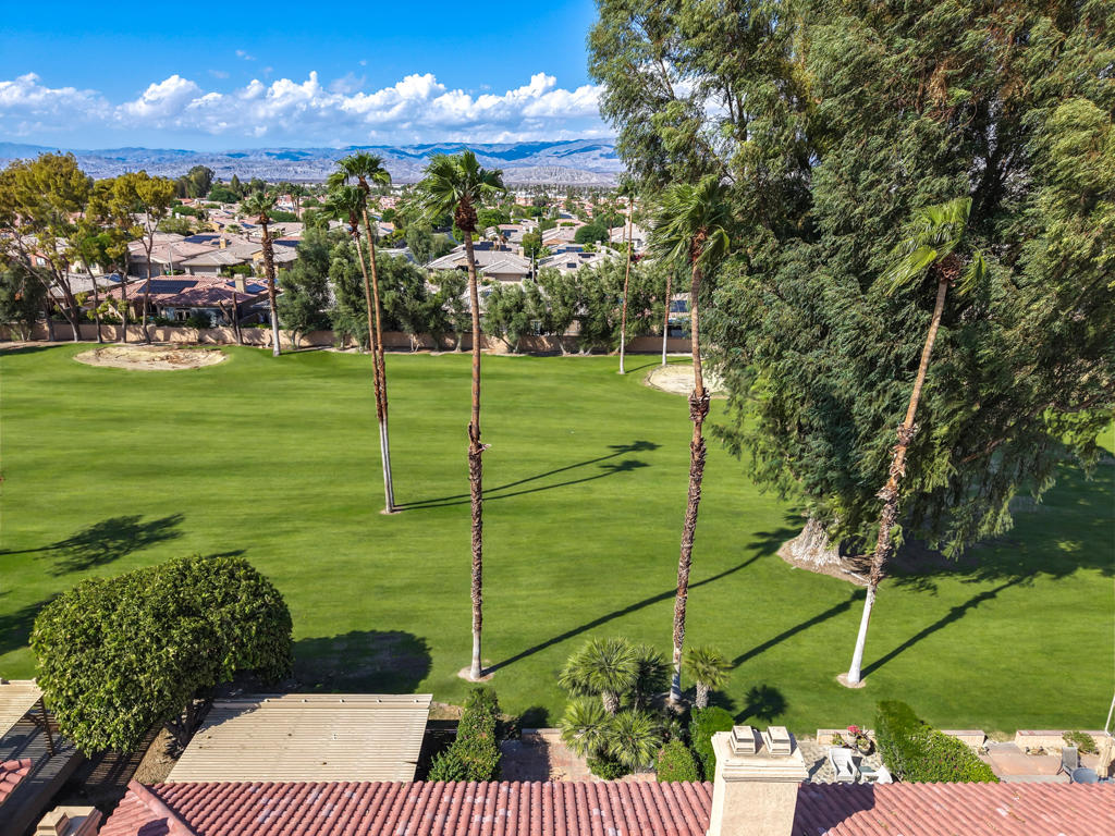 77620 Woodhaven Drive N — photo