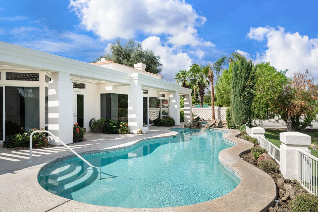 75040 Inverness Drive — photo