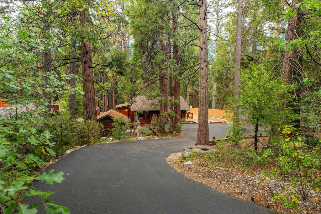 54156 S Circle Drive — photo