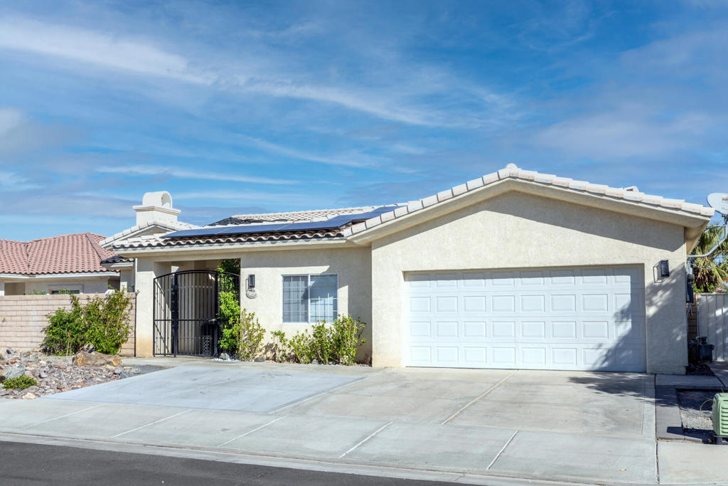 74110 Academy Lane E — photo