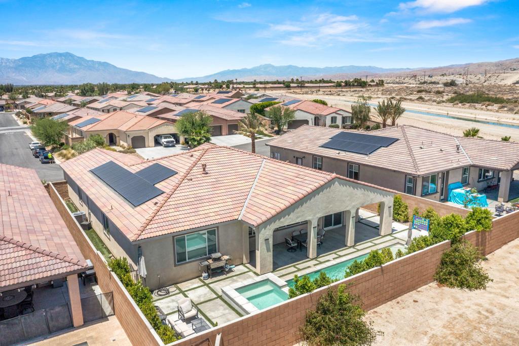 40166 Vivaldi Court — photo