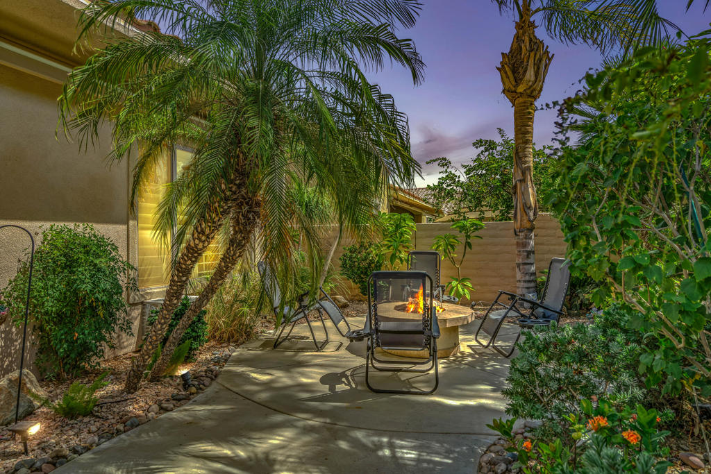 40175 Calle Loma Entrada — photo