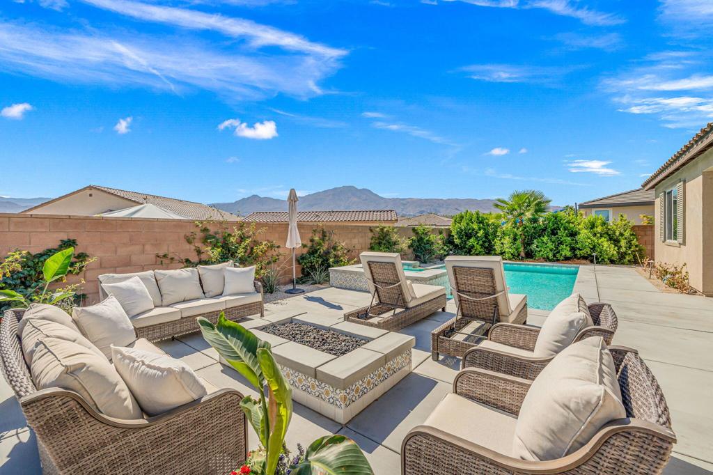 81921 Fiori Del Deserto Drive — photo