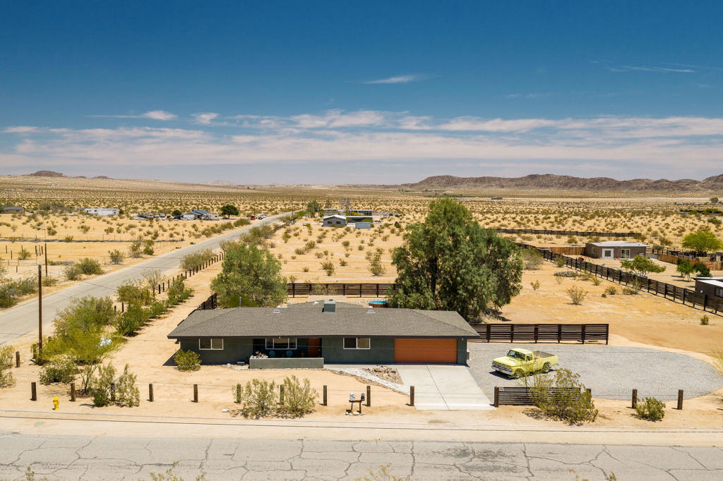 64722 Sun Mesa Road — photo