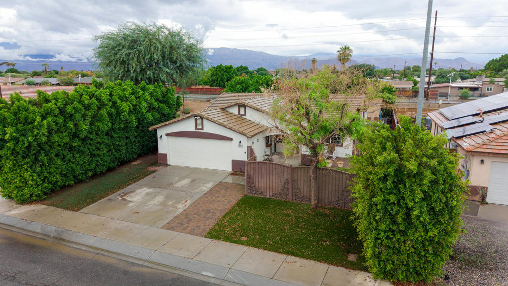 52787 Genoa Street — photo