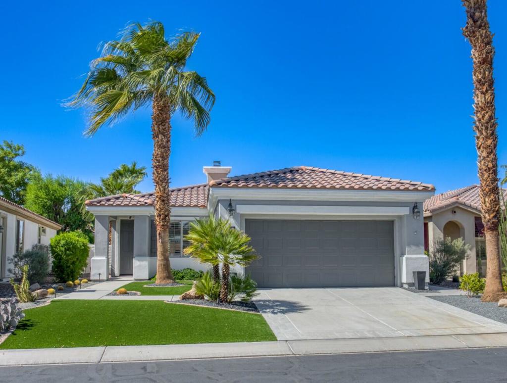 40865 Calle Santa Cruz — photo