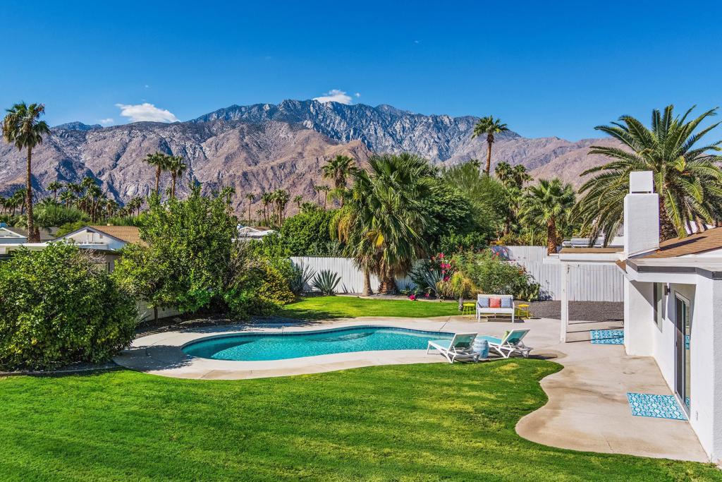1391 E Francis Drive — photo