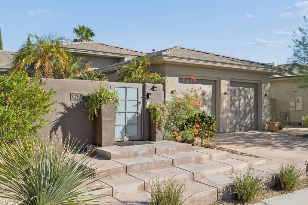 1622 Julia Court — photo