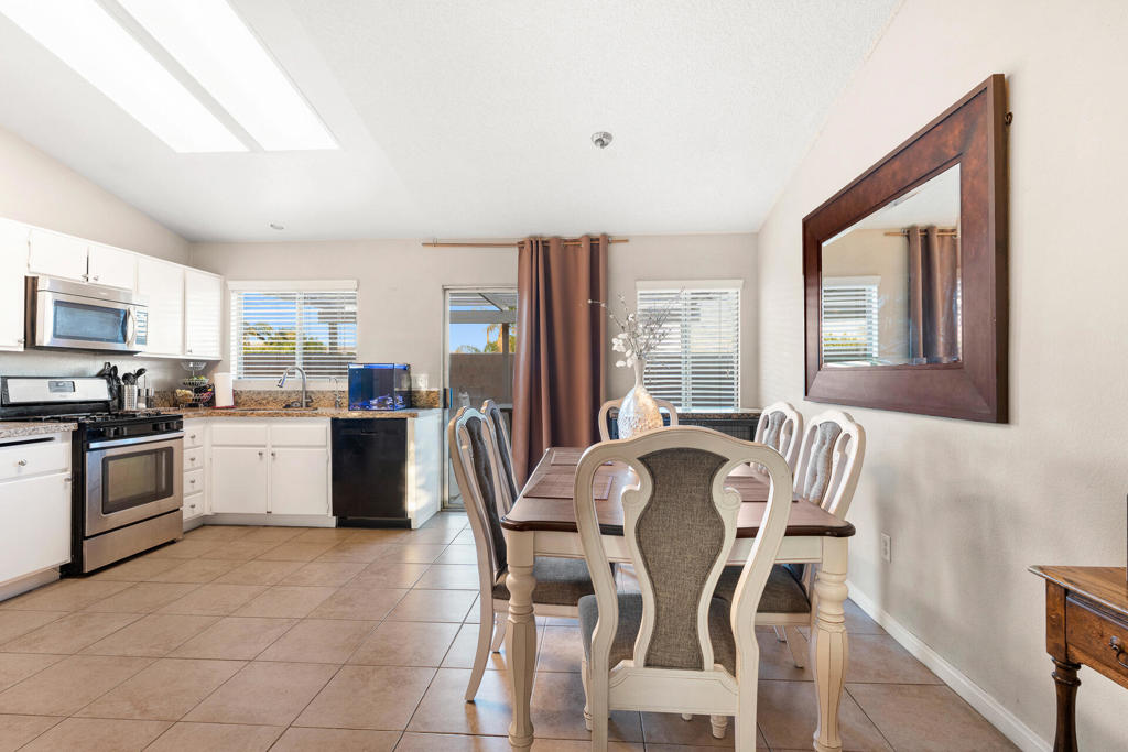 47800 Madison Street Unit 107 — photo