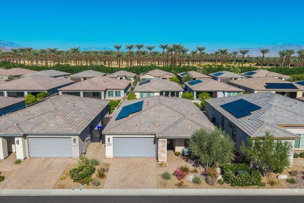 82460 Crane Drive — photo