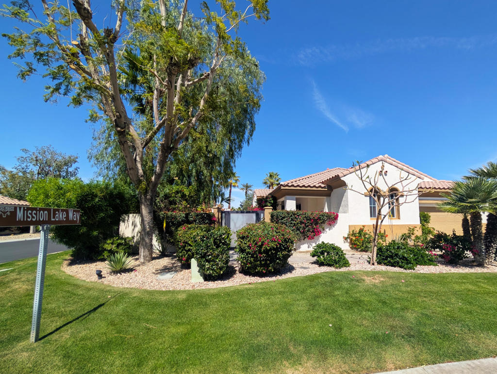102 Mission Lake Way — photo